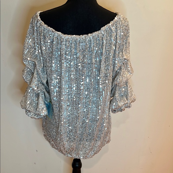 CeCe Sequin Top - Picture 6 of 10